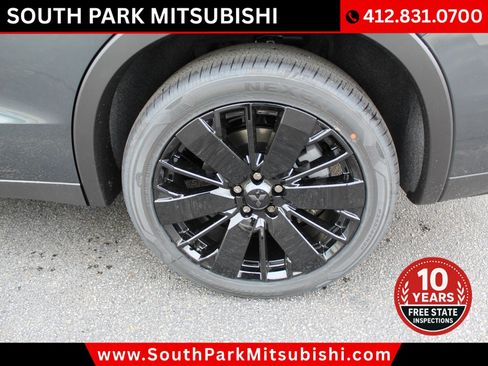 New 2026 Mitsubishi Outlander LE AWD/4WD image 31