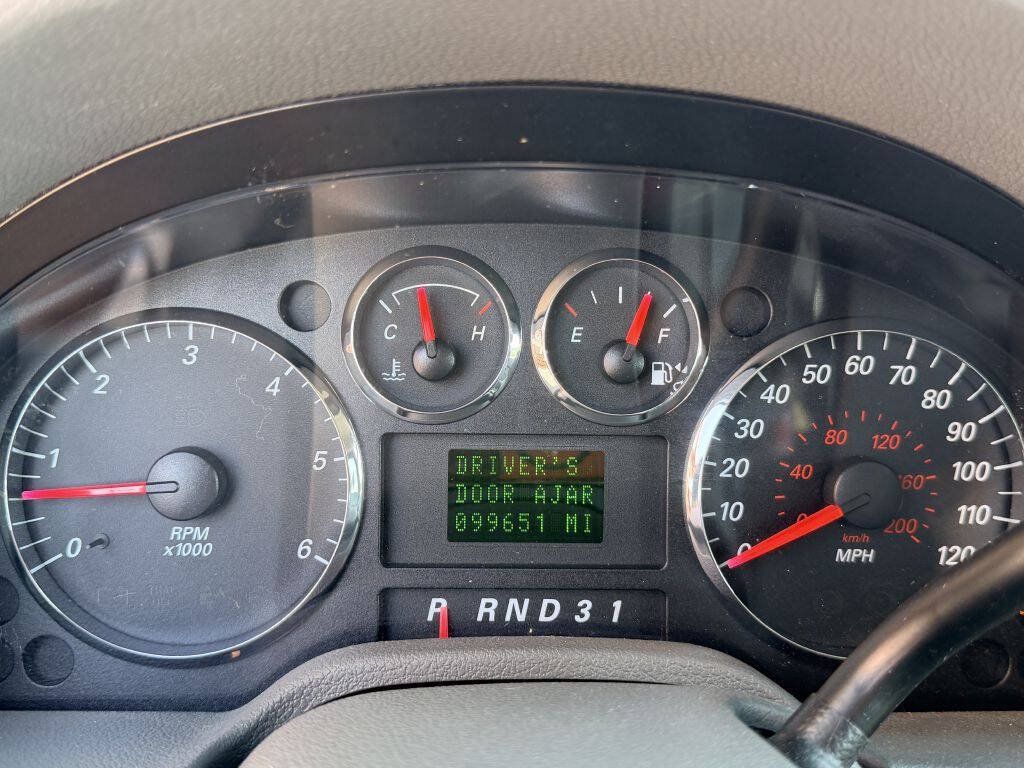 Used 2004 Ford Freestar SEL FWD image 17