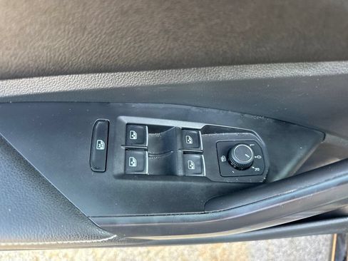 Used 2025 Volkswagen Jetta Sport FWD image 13