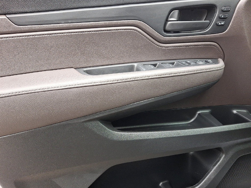 Used 2023 Honda Odyssey EX-L image 10