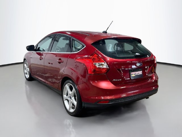 Used 2014 Ford Focus Titanium FWD image 9
