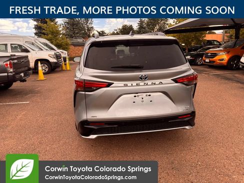 Used 2023 Toyota Sienna XSE w/ XSE Plus Package AWD/4WD image 7