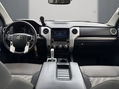 Used 2019 Toyota Tundra SR5 w/ SR5 Upgrade Package AWD/4WD image 15