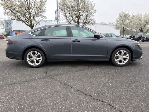 Used 2025 Honda Accord LX image 3