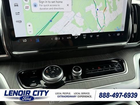 Used 2026 Ford Expedition Platinum w/ Platinum Ultimate Package AWD/4WD image 26