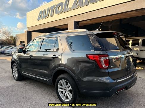 Used 2018 Ford Explorer XLT w/ Equipment Group 202A AWD/4WD image 6