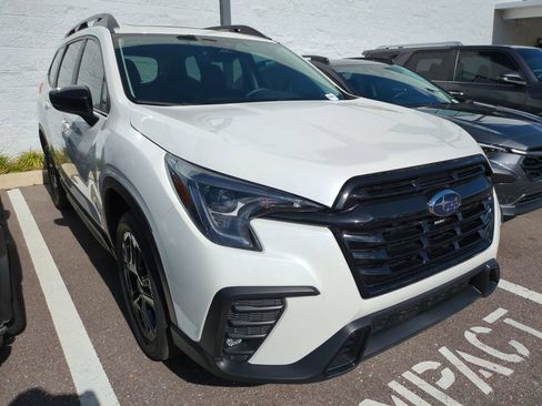 Certified 2025 Subaru Ascent Onyx Edition AWD/4WD image 2