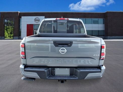 New 2026 Nissan Frontier SV w/ Tow Package AWD/4WD image 4