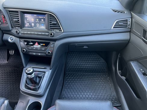 Used 2017 Hyundai Elantra Sport FWD image 34