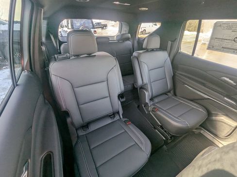 New 2026 Chevrolet Traverse LT w/ Driver Confidence Package image 14