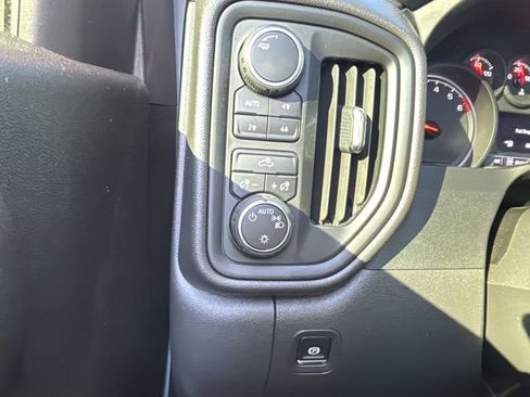 Used 2025 Chevrolet Silverado 1500 Custom Trail Boss image 31