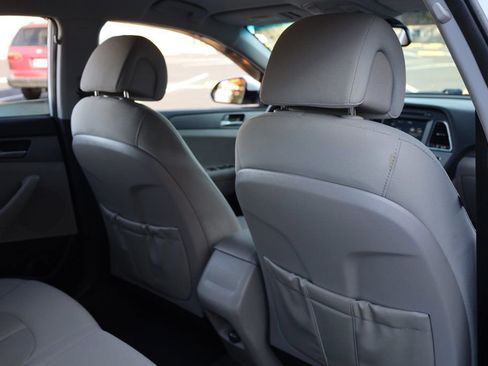 Used 2016 Hyundai Sonata SE image 19
