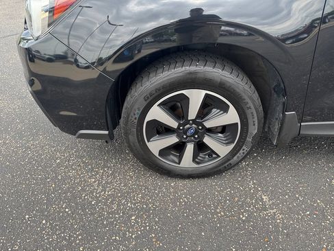 Used 2017 Subaru Forester 2.5i Limited w/ Popular Package #2 AWD/4WD image 11