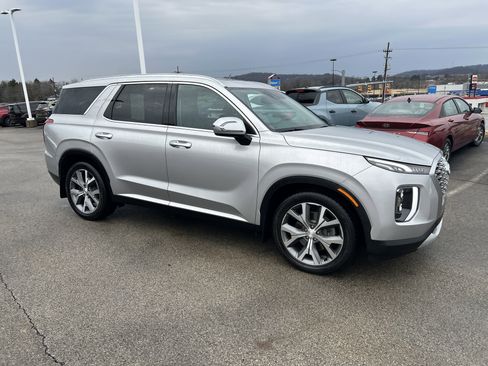 Used 2022 Hyundai Palisade SEL w/ 8P Bench Seat Package image 4
