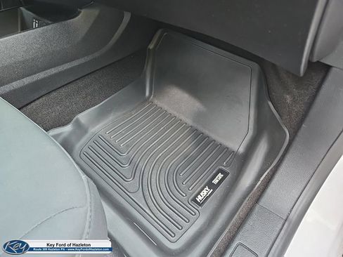 Used 2019 Ford Fusion SE FWD image 19