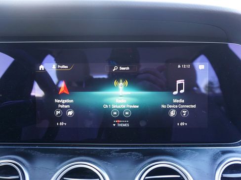 Used 2022 Mercedes-Benz E 350 Sedan image 10