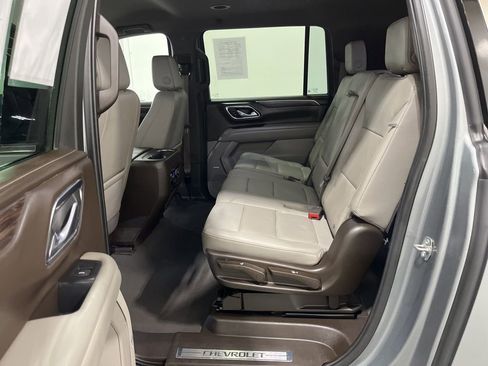 Certified 2023 Chevrolet Suburban LT image 24