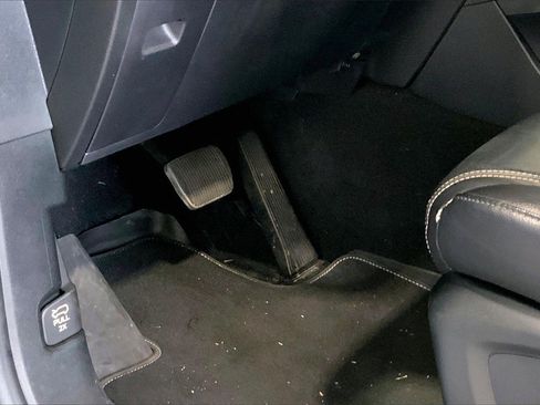 Used 2020 Ford Explorer ST w/ ST Street Pack image 22