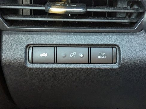 Used 2024 Nissan Altima 2.5 SV image 19