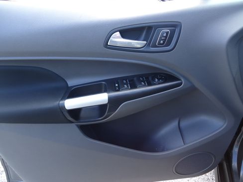 Used 2021 Ford Transit Connect XLT FWD image 19