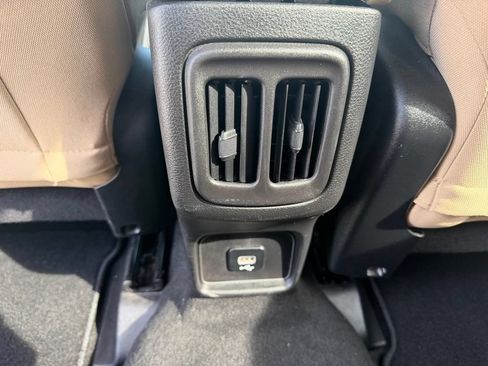 Used 2018 Jeep Compass Sport AWD/4WD image 24