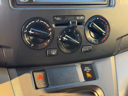 Used 2020 Nissan NV200 SV w/ Sliding Glass Door Package image 19