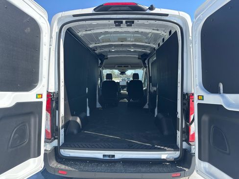 New 2026 Ford Transit 250 148 Medium Roof w/ Load Area Protection Package image 5
