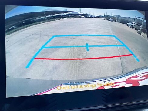 Used 2025 Toyota Sienna XSE FWD image 25