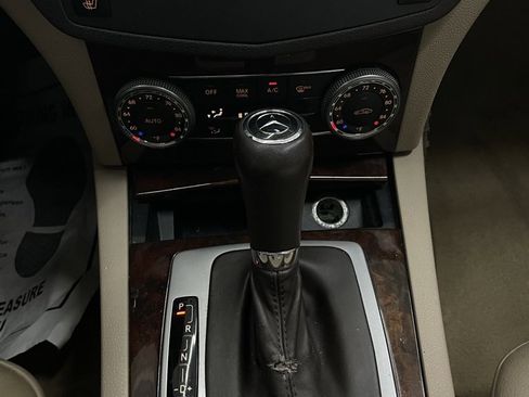 Used 2010 Mercedes-Benz C 300 4MATIC Sedan image 27