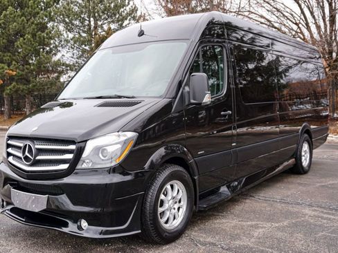 Used 2014 Mercedes-Benz Sprinter 2500 image 3
