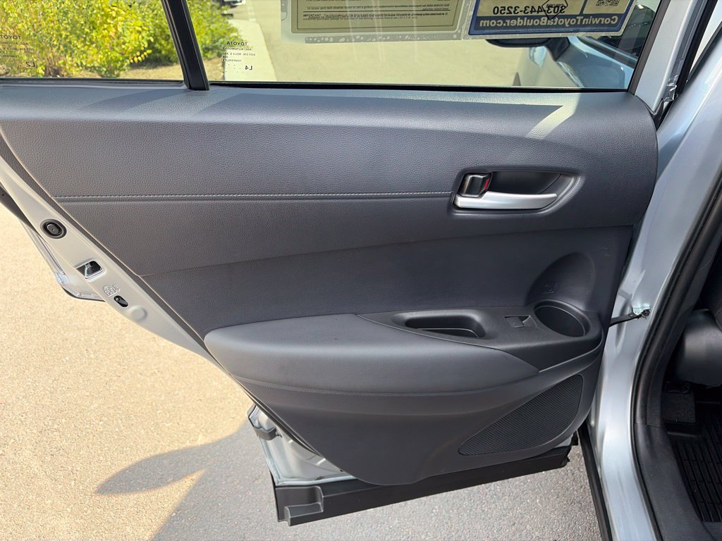 Used 2026 Toyota Corolla Cross XLE FWD image 17