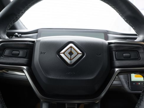 Used 2022 Rivian R1T Adventure image 12