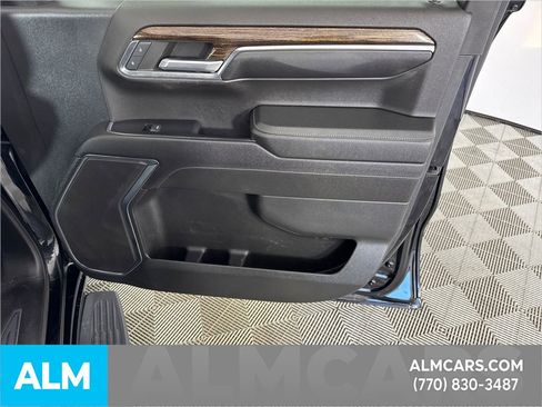 Used 2023 GMC Sierra 1500 Elevation image 17