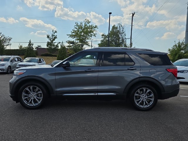 Used 2022 Ford Explorer Limited w/ Equipment Group 301A RWD image 6
