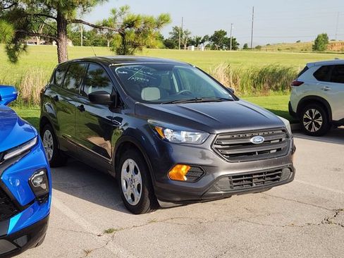 Used 2019 Ford Escape S FWD image 2