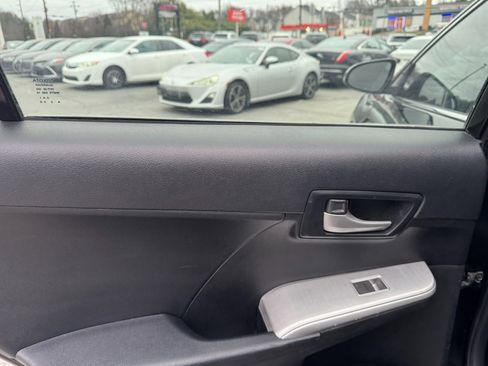 Used 2012 Toyota Camry SE image 21