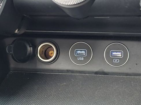 Used 2023 Genesis G70 2.0T image 21