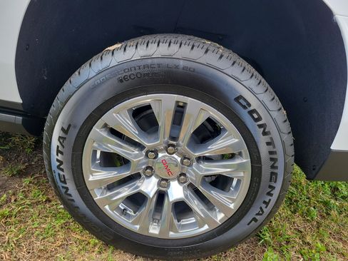 New 2026 GMC Yukon XL Denali w/ Sun & Power Step Package image 6