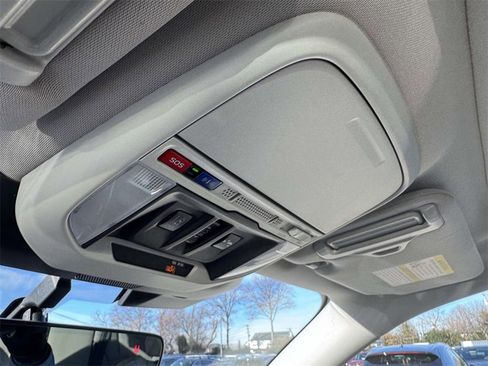 Used 2024 Subaru Forester Limited image 30