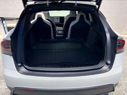 Used 2022 Tesla Model X Plaid AWD/4WD image 18