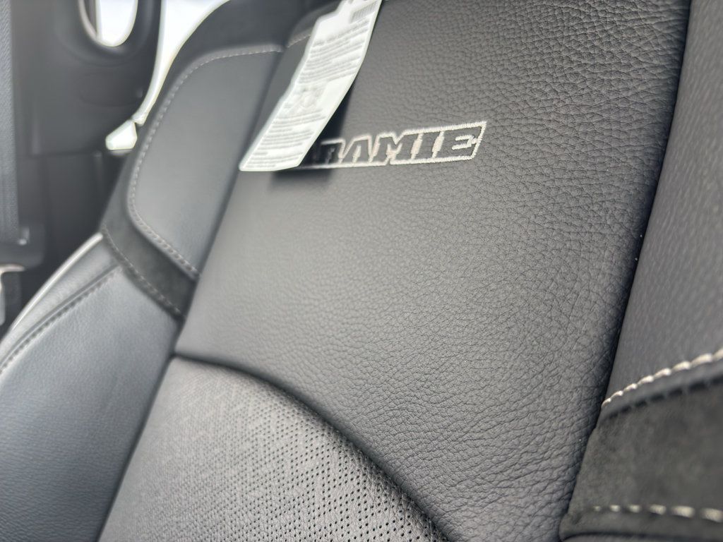 New 2026 RAM 2500 Laramie AWD/4WD image 31