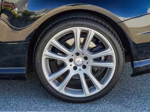 Used 2013 Mercedes-Benz SL 550 image 38