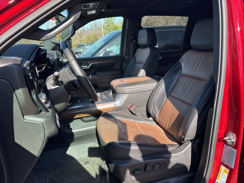 Used 2024 Chevrolet Silverado 2500 High Country w/ High Country Premium Package image 7