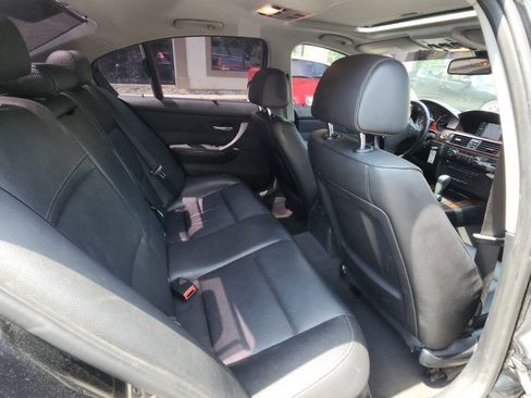 Used 2011 BMW 328i xDrive Sedan AWD/4WD image 11