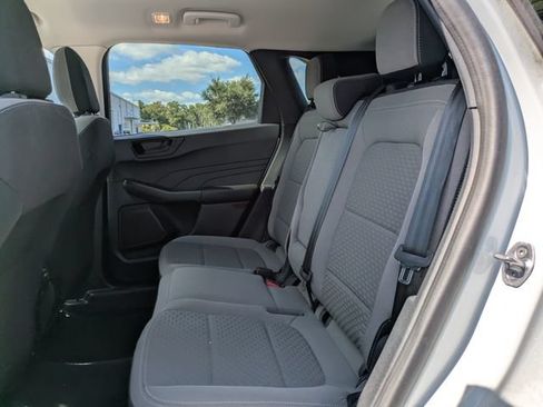 Used 2022 Ford Escape SE w/ SE Sport Appearance Package FWD image 11