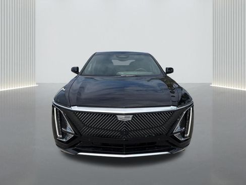 New 2026 Cadillac Lyriq Luxury RWD image 2