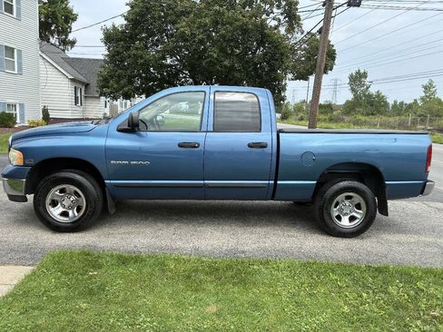 Used 2005 Dodge Ram 1500 Truck ST w/ ST Value Group AWD/4WD image 3