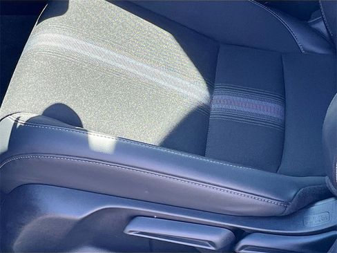 Used 2025 Honda Civic Sport image 19