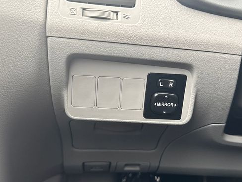 Used 2009 Toyota Corolla image 28