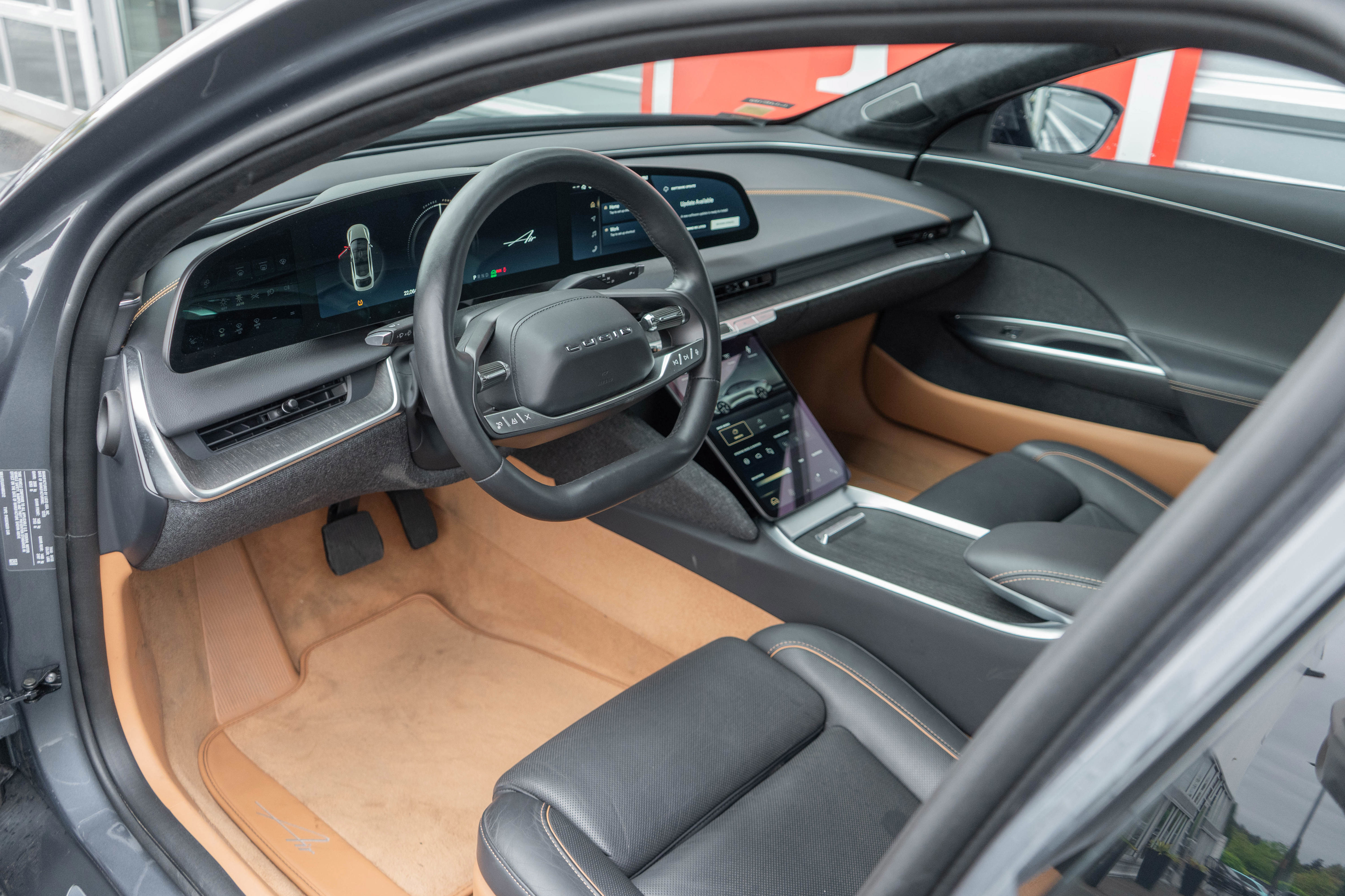 Used 2024 Lucid Air Touring AWD/4WD image 8